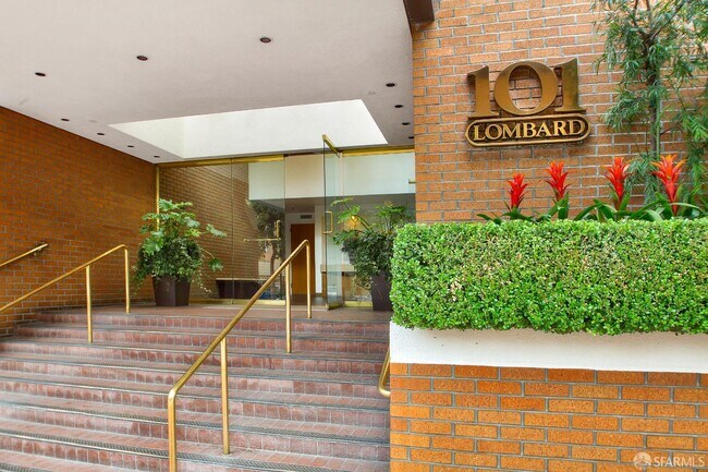 Building Photo - 101 Lombard St