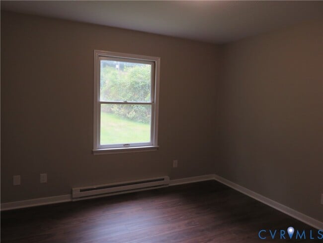 Building Photo - 117 N Ivy Ave