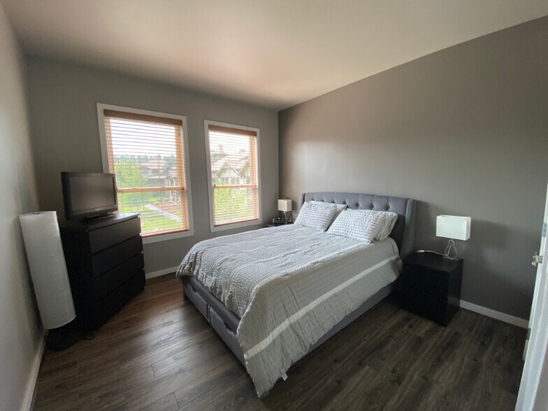 Building Photo - 6005 St Moritz Dr