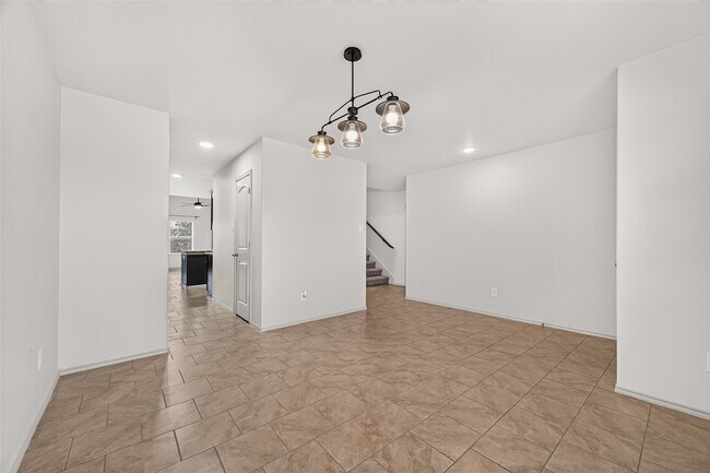 Building Photo - 23718 Water Hickory Dr