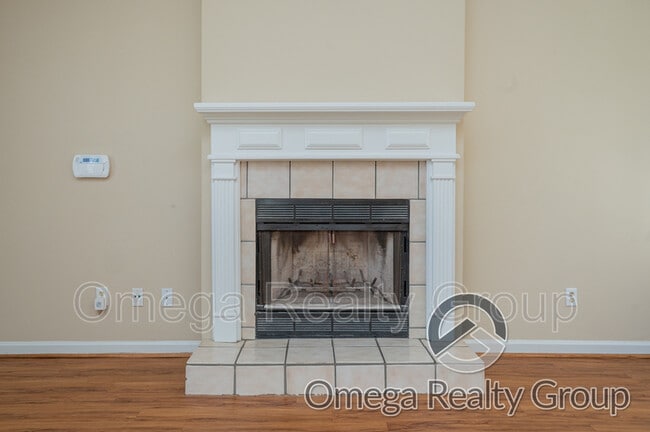 Building Photo - 900 Mister Dr