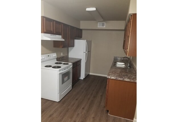 Building Photo - 15027 Quail Ridge Rd