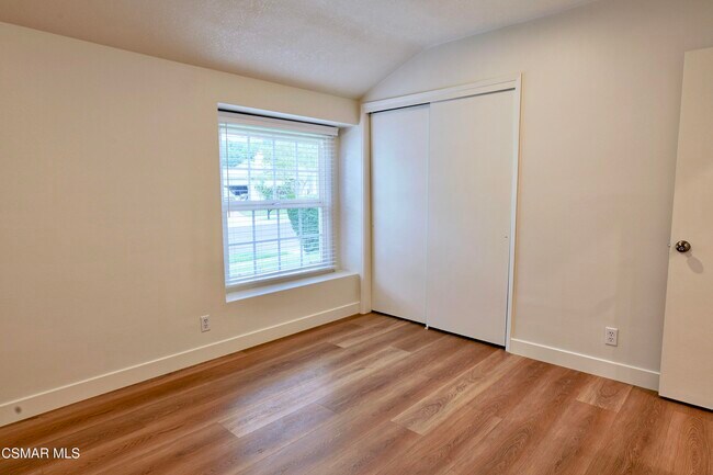 Building Photo - 23939 Oxnard St