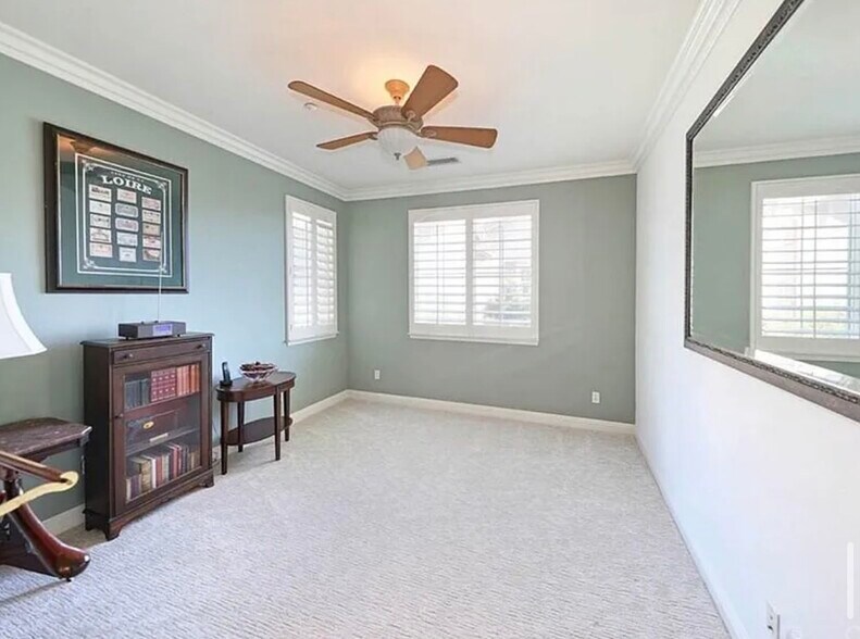 Building Photo - 2531 Costero Magestuoso