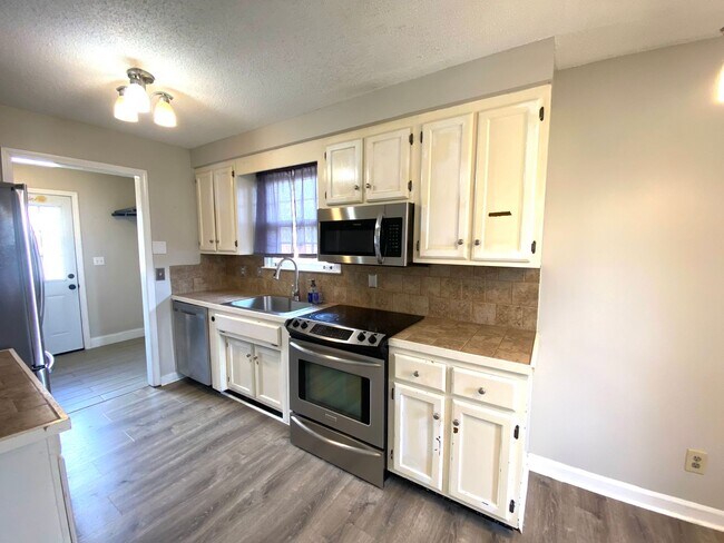 Building Photo - 2719 Knob Ct