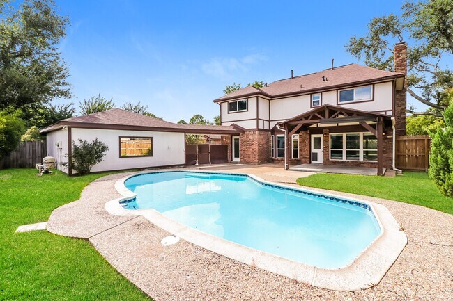 Building Photo - 826 Bradwell Dr