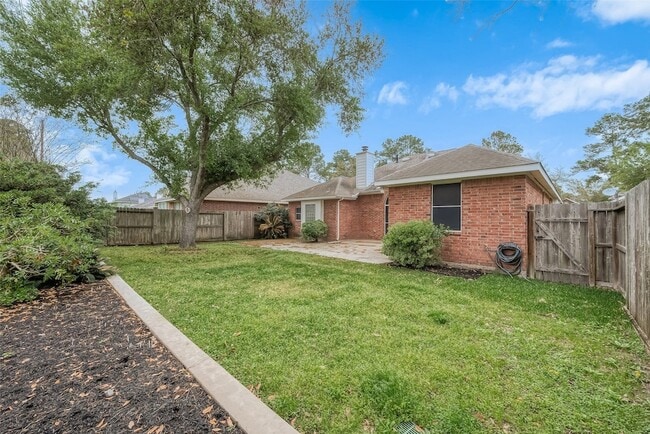 Building Photo - 23759 River Pl Dr