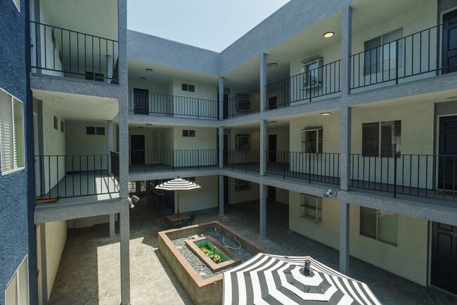 Building Photo - 1945 Glendon Ave