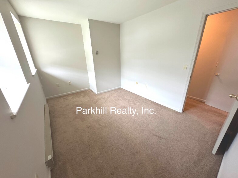 Building Photo - 420 W Pennsylvania Ave