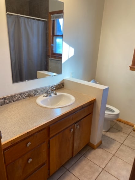 Building Photo - 3241 W 15th St N