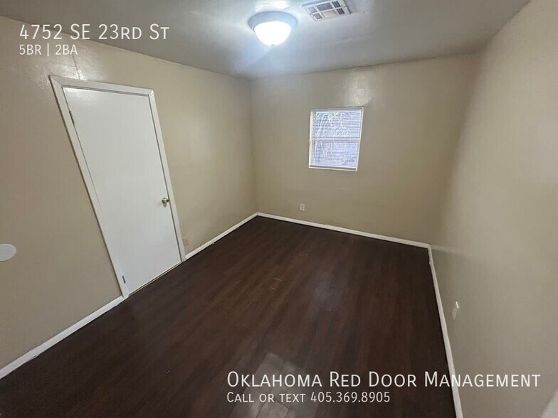 Building Photo - 4752 SE 23rd St