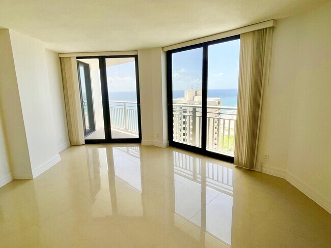 Building Photo - 3000 N Ocean Dr