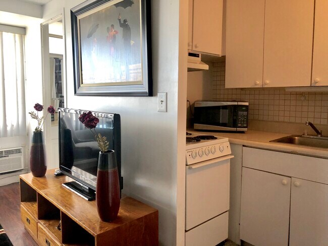 Building Photo - 2888 Ala Ilima St