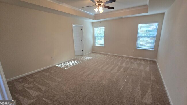 Building Photo - 13106 Vista Dr SE