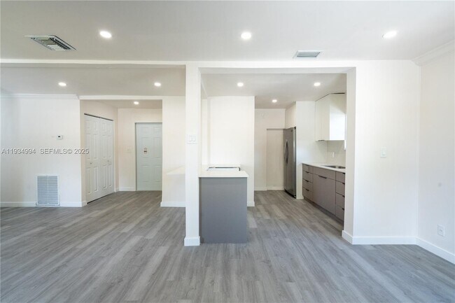 Building Photo - 2250 NW 154th St