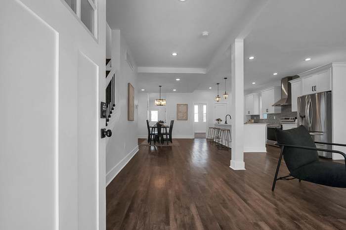 Building Photo - 768 E Whittier St