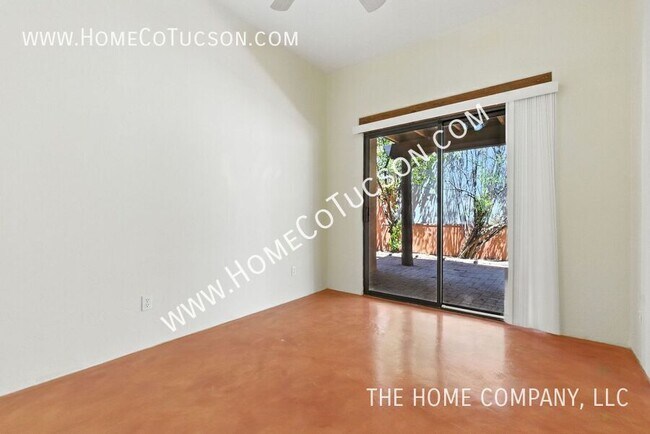 Building Photo - 1921 S Doubletree Ln