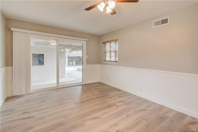 Building Photo - 1242 E Everett Pl