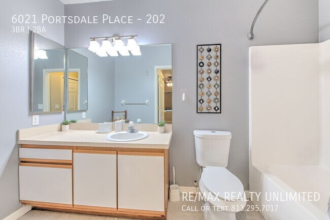 Building Photo - 6021 Portsdale Pl