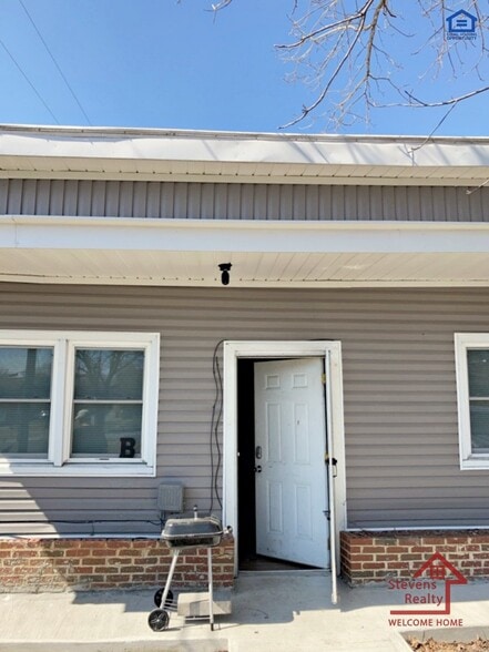 Primary Photo - 1502 N Dixie Ave