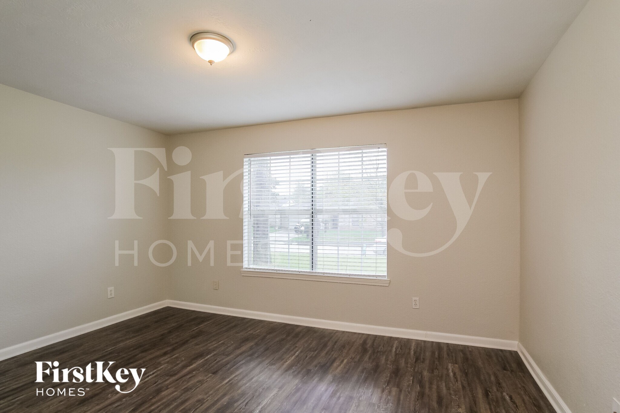 Building Photo - 23015 Banquo Dr