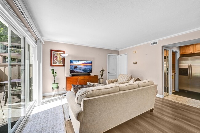 Building Photo - 4020 Porte La Paz