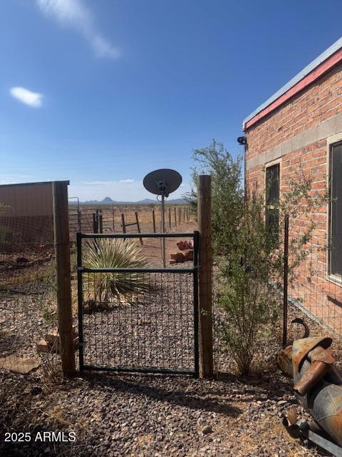 Building Photo - 2650 E Loma Alta Dr