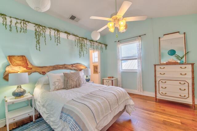 Building Photo - 5125 SE Matousek St