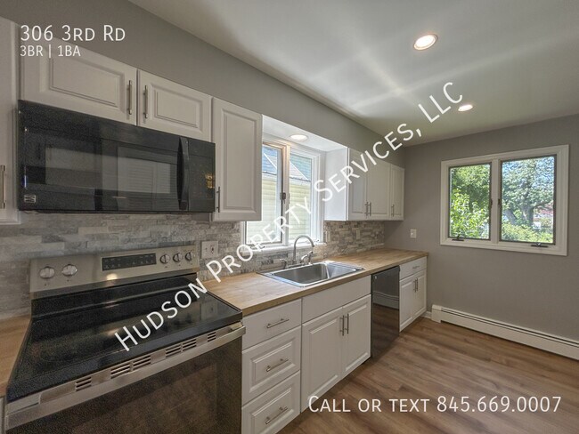 Building Photo - 306 3rd Rd