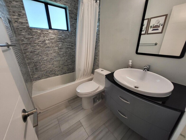 Building Photo - 8575 SW 125th St