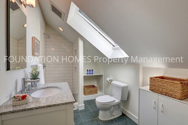 Building Photo - 62 Miwok Dr