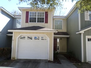 Building Photo - Foxhill Commons - 12 Month Minimal Lease!
