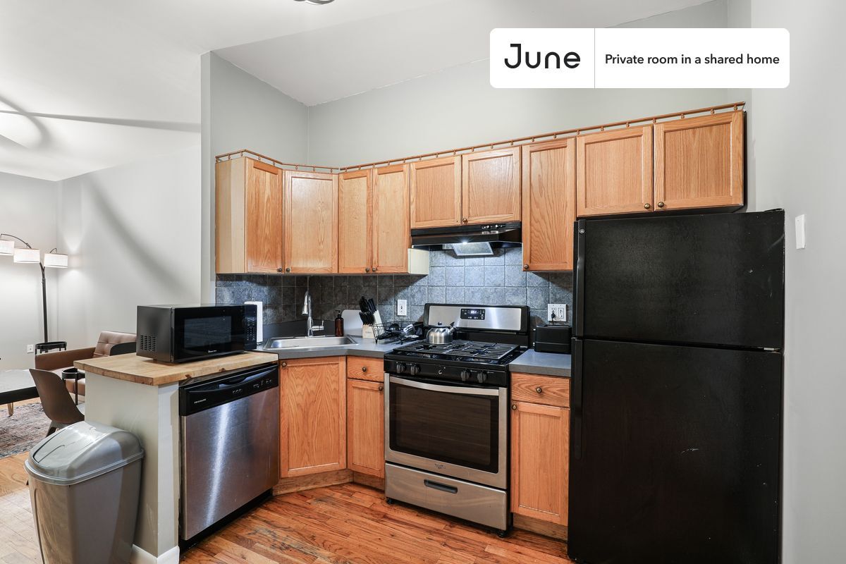 Building Photo - Room in Shared 4 bed/2 bath home in Williamsburg