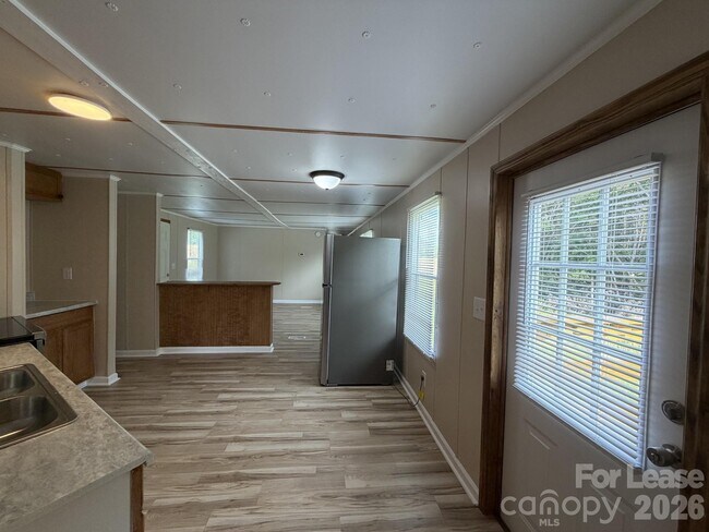 Building Photo - 118 Ricks Ln