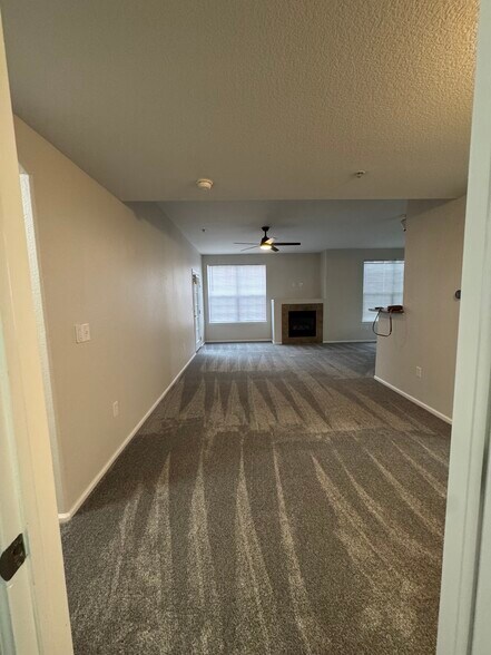 Living area (side view) - 17520 Nature Walk Trl