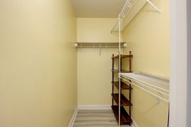 Building Photo - 3660 S Naples Ct