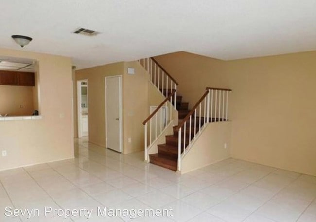 Building Photo - 2 br, 1.5 bath House - 8739 Pinecrest Place