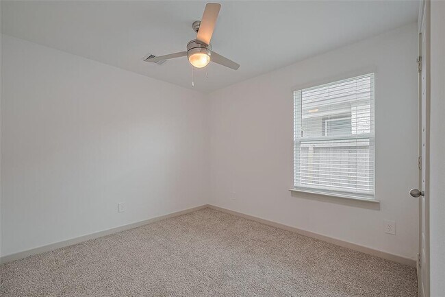Building Photo - 12715 Basinghall Ln