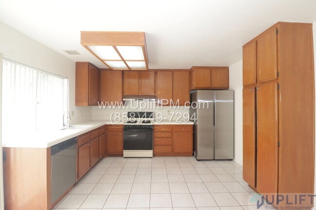 Building Photo - 10363 Penrod Ln