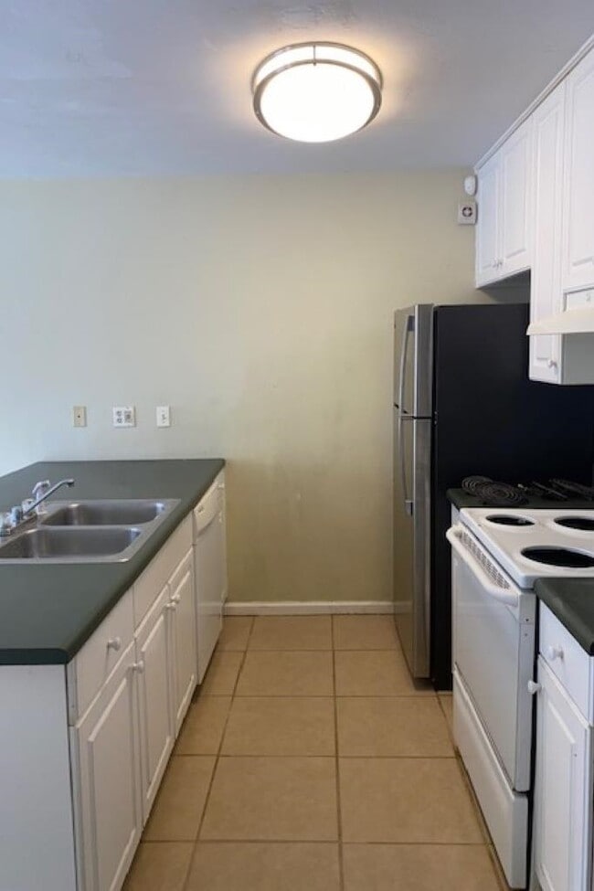 Building Photo - 2780 Tess Cir