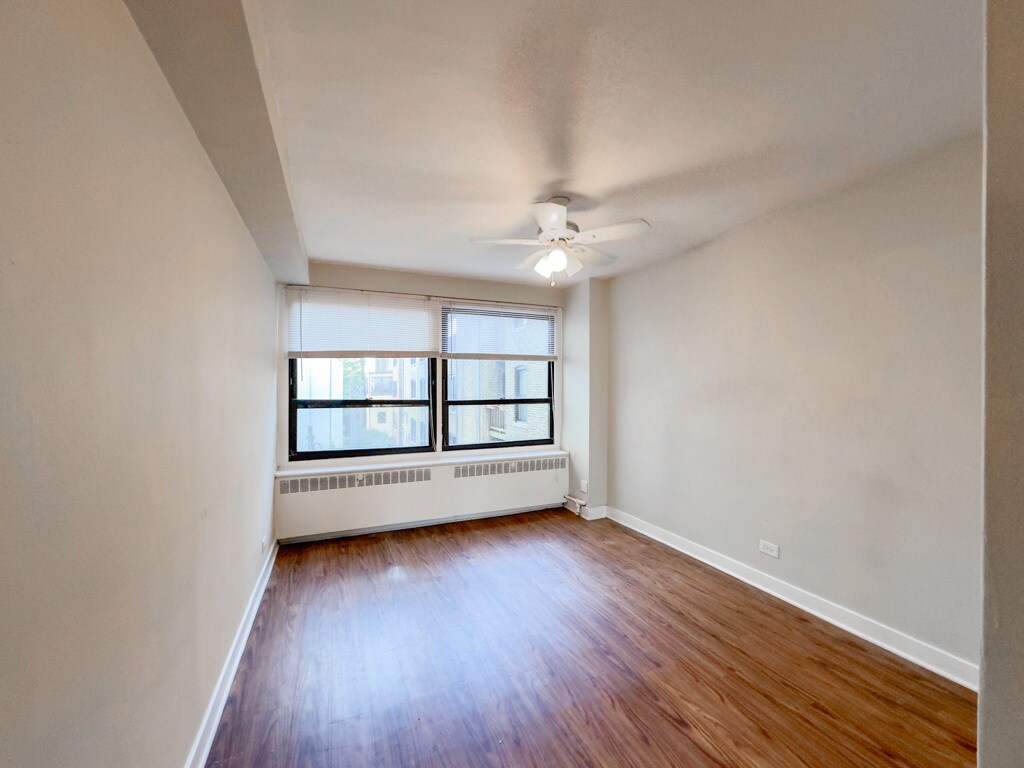 Building Photo - 4180 N Marine Dr