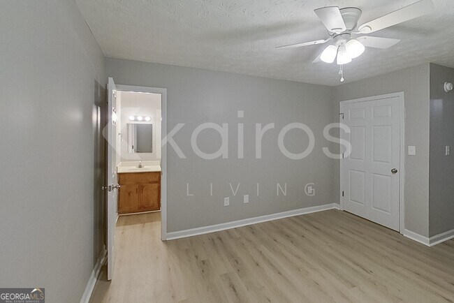 Building Photo - 341 Canada Ct