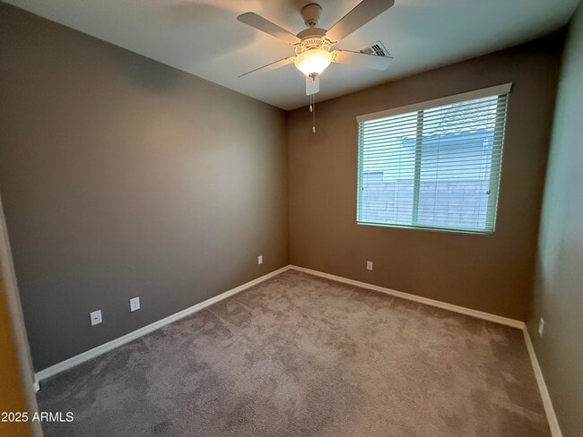 Building Photo - 276 E Coconino Dr