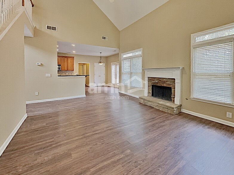 Building Photo - 423 Evans Mill Dr