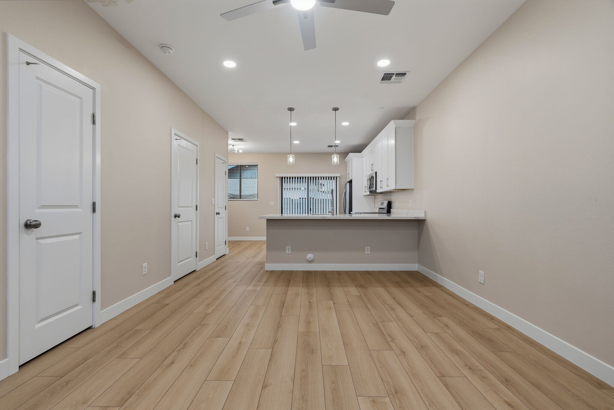 Building Photo - 1222 E Diamond St