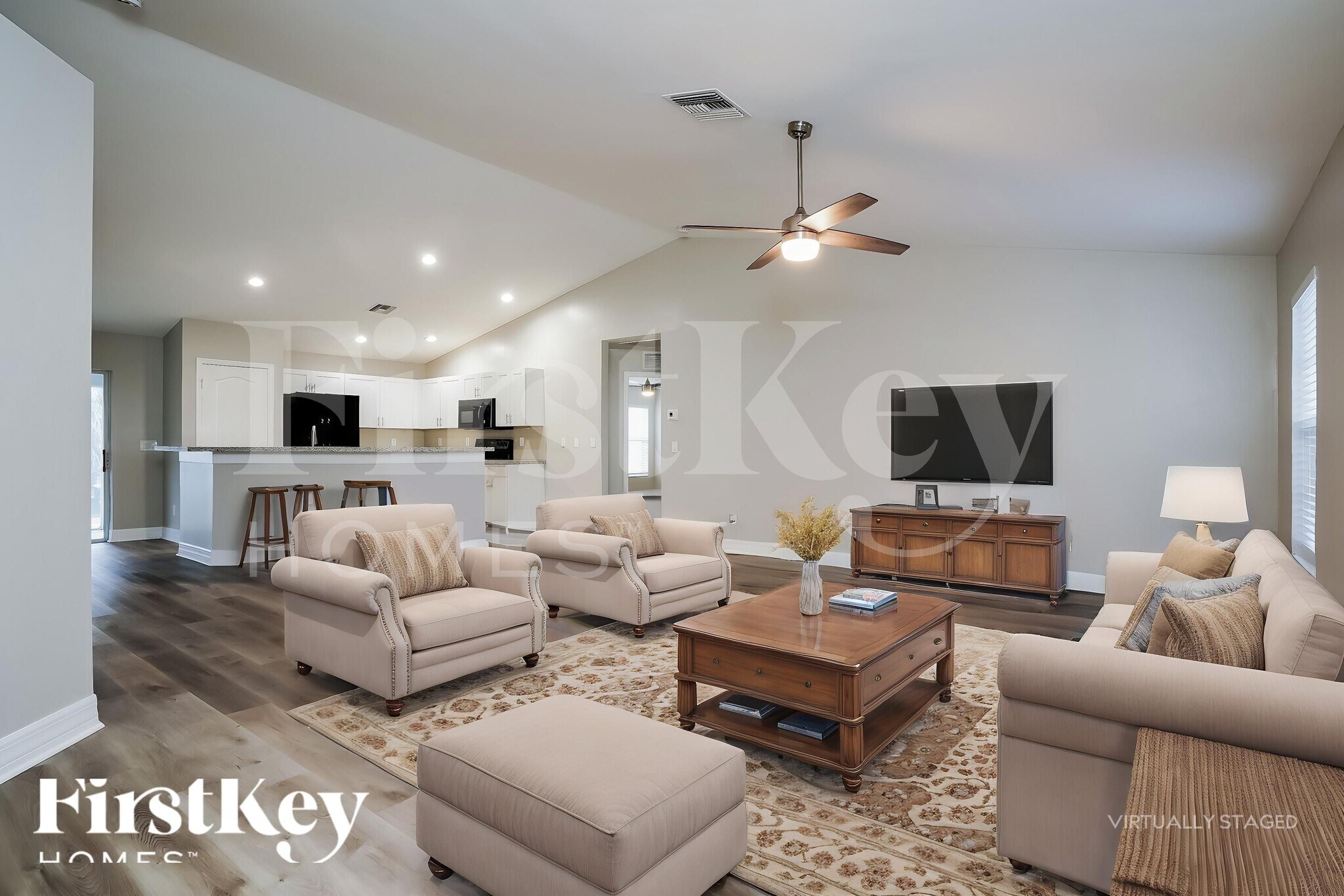 Building Photo - 629 NE Juanita Ct