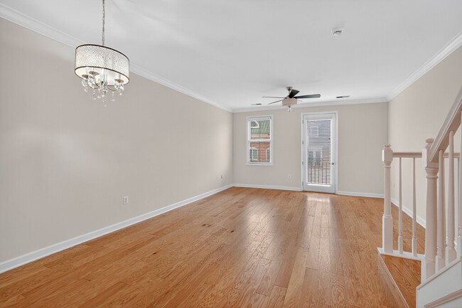 Building Photo - 801 Pleasant Dr