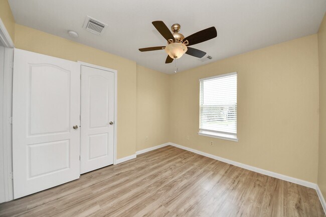 Building Photo - 4131 Fairhope Oak St