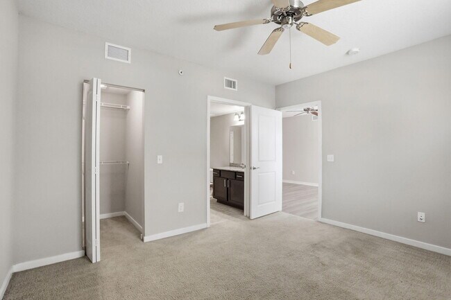 Building Photo - 3611 High Ridge Rd