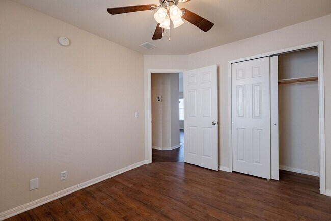 Building Photo - Beautiful 3 Bedroom, 2 Bathroom Rental Home in Southwest Austin!!!
